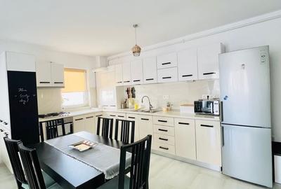 Apartament cu 3 camere semidecomandat în Iris