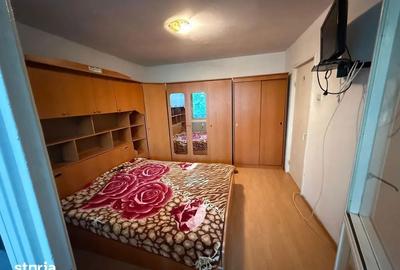 Apartament cu 3 camere decomandat în Valea Ialomiței - 2