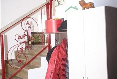 Casă individuală cu 5 camere cu Canalizare în Central - 13