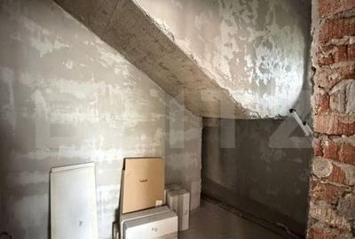 Casă cu 5 camere cu Teren 793 Mp în Central - 7