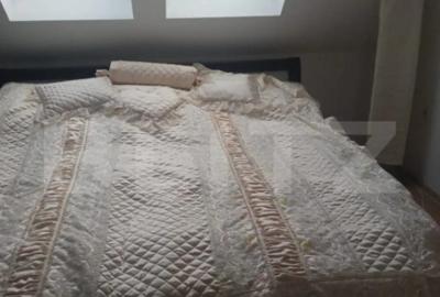 Casă cu 5 camere cu Teren 600 Mp în Central - 1