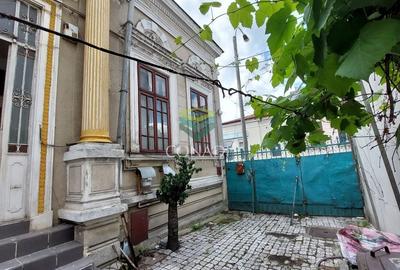 Vila de vanzare -  zona Victoriei - 2