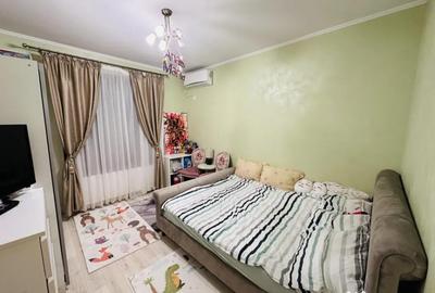 Casă cu 5 camere cu Teren 250 Mp în Roșu - 3