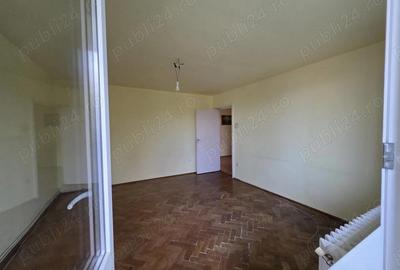 Apartament cu 3 camere decomandat în Progresul - 2