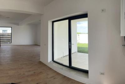 Casă individuală cu 5 camere cu Canalizare în Balotești - 12