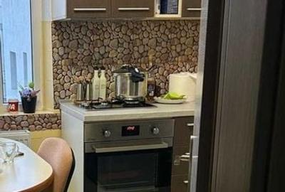 Apartament cu 3 camere în Tomis II - 2