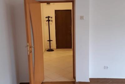 Inchiriere  de la proprietar apartament 3 camere decomandate Bdul.Decebal - 3