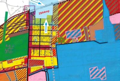 Teren de 2844 mp, în Ferme - 5