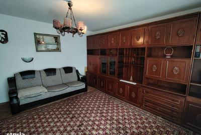 Apartament cu 3 camere în Micro 4 - 3