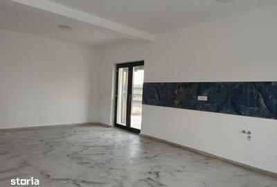 Casă cu 4 camere cu Teren 500 Mp în Valea Lupului