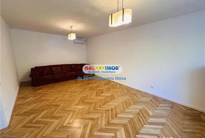 Spațiu comercial, de 150 mp, în Central - 8