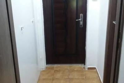 Inchiriere Super Garsoniera Aproape de Metrou Aparatorii Patriei - 6