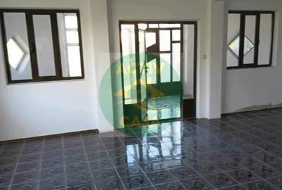 Casă cu 5 camere cu Teren 1200 Mp în Tămășeni - 6