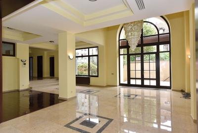 Casă individuală cu 4 camere cu Canalizare în Cotroceni - 1