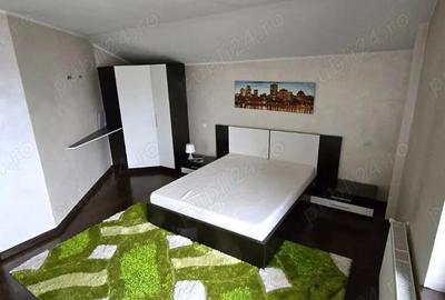 Casă cu Teren 953 Mp în Petrești - 1
