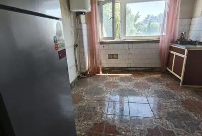 Apartament cu 3 camere semidecomandat în Central - 5