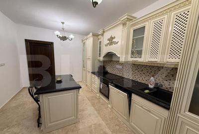 Casă cu 7 camere cu Teren 3173 Mp în Central - 15