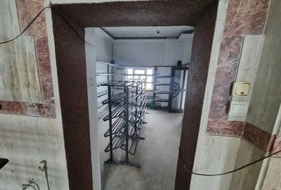 A 30 proprietarul vinde spatiu 81 mp Bistrita lac - 1