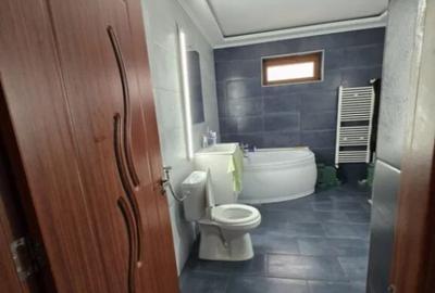 Apartament cu 4 camere decomandat în Central - 7