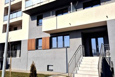 Spațiu comercial, de 55 mp, în Exterior Vest - 1