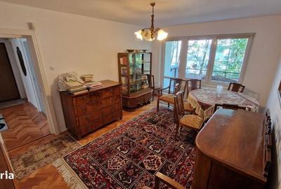 Apartament cu 3 camere decomandat în Cornișa - 8