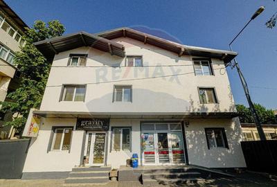 Spa?iu comercial de 50 mp, Liceul Economic Spa?iu comercial de 50 mp, Liceul Economic - 2