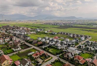 Casă cu 4 camere cu Teren 390 Mp în Sânpetru - 53