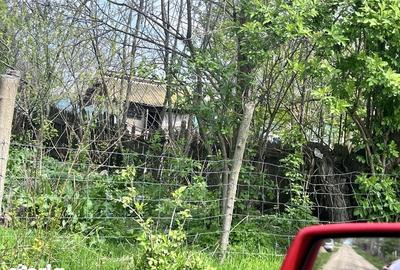 Teren de 2100 mp, în Brădeanu - 2