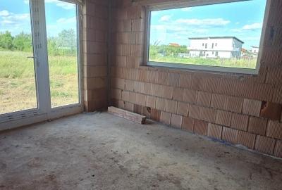 Casă individuală cu 4 camere cu Teren 600 Mp în Păulești - 13