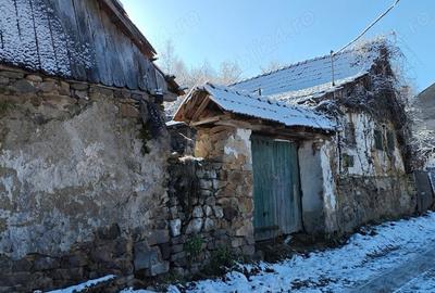 Casă cu 2 camere cu Teren 500 Mp în Lupac - 3