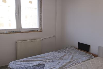 Apartament cu 2 camere decomandat în Berceni