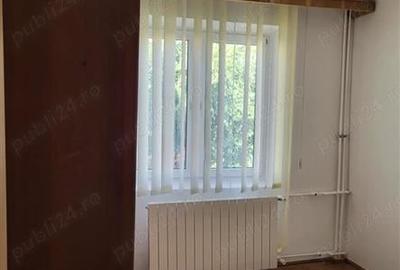 Inchiriere Apartament 4 Camere Semidecomandat Aparatorii Patriei-Panselelor - 1