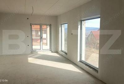 Casă cu Teren 600 Mp în Central - 9