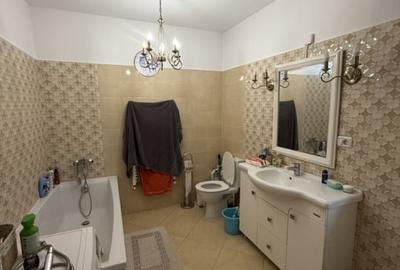 Triplex, 4 camere, 230mp utili, 335mp teren, mobilat - Dumbravita - 15