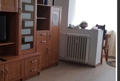 Garsonieră decomandată în Costin Georgian - 1