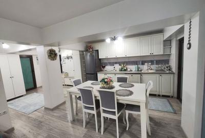 Apartament cu 3 camere decomandat în Central - 5