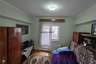 Apartament cu 4 camere decomandat în Micro 16 - 3