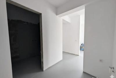 Apartament cu 4 camere semidecomandat în Florești - 2