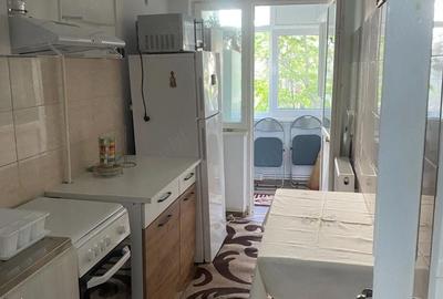 Garsonieră decomandată în Viziru 1 - 2