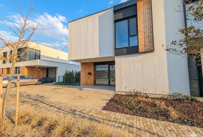 Casă individuală cu 4 camere cu Canalizare în Tunari - 1