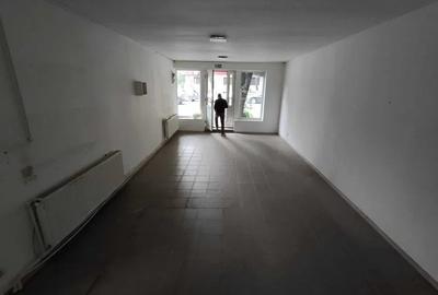 Spațiu comercial, de 50 mp, în Sebastian - 3