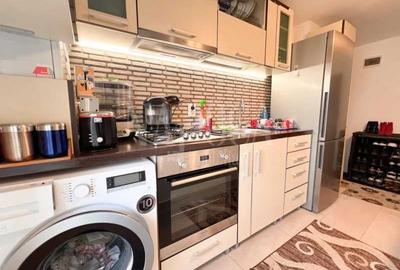 Apartament 3 camere de vanzare in Floresti - 2