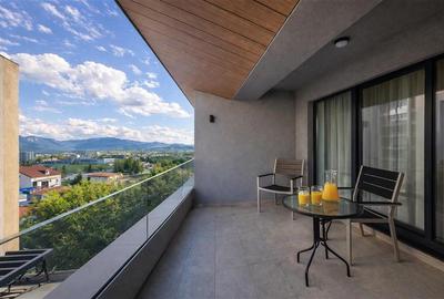 Apartament cu 2 camere decomandat, mobilat în Tractorul - 2