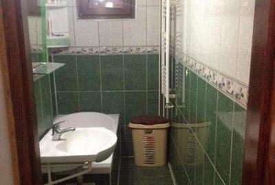 Garsonieră decomandată în Lipovei