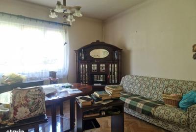 Casă cu 3 camere decomandat în Central - 17