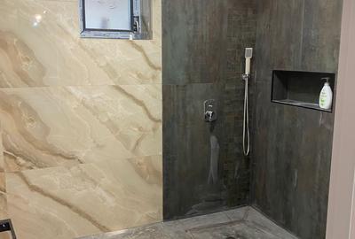 Casă cu 3 camere cu Teren 440 Mp în Central - 10