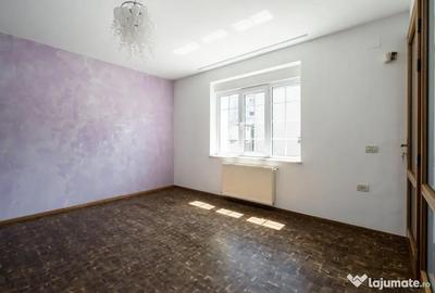 Casă cu 7 camere cu Teren 280 Mp în 1 Mai - 15