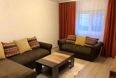 Apartament cu 3 camere decomandat în Nerva Traian