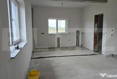 Casă cu 4 camere cu Teren 420 Mp în Periferie - 1