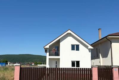 Casă cu 4 camere în Gilău - 4